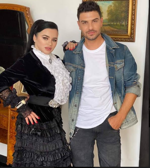 Karym a apelat la chirurgia estetică înainte de întâlnirea cu Regina Youtube-ului: ”Nu am făcut-o pentru mine personal!”