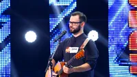 Un supravieţuitor al tragediei de la Colectiv, pe scena X Factor! RADU MITREA a emoţionat o ţară întreagă:Mi-au au ars ambele mâini