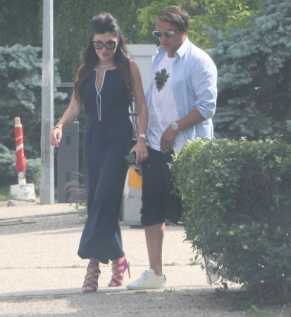 Syda are în prezent o relație cu o brunetă superbă