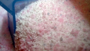 Doi copii din Dambovita au ajuns la spital dupa ce au mancat detergent de rufe!