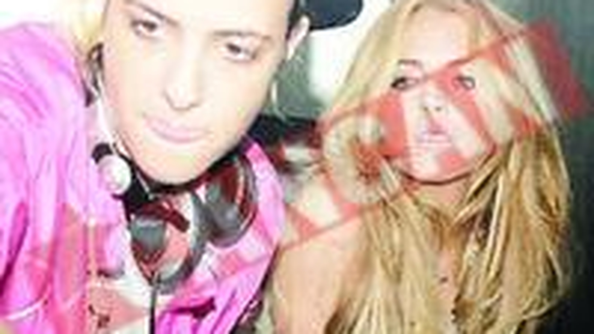 Lindsay Lohan se marita cu o femeie
