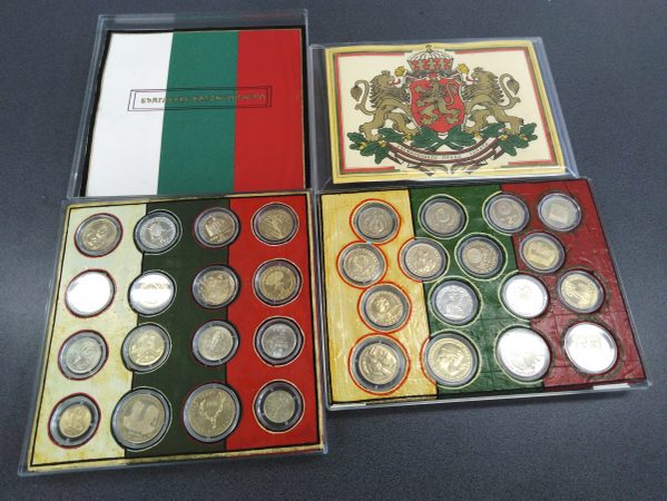 Florin Antonescu e foarte mândru de colecțiile sale
