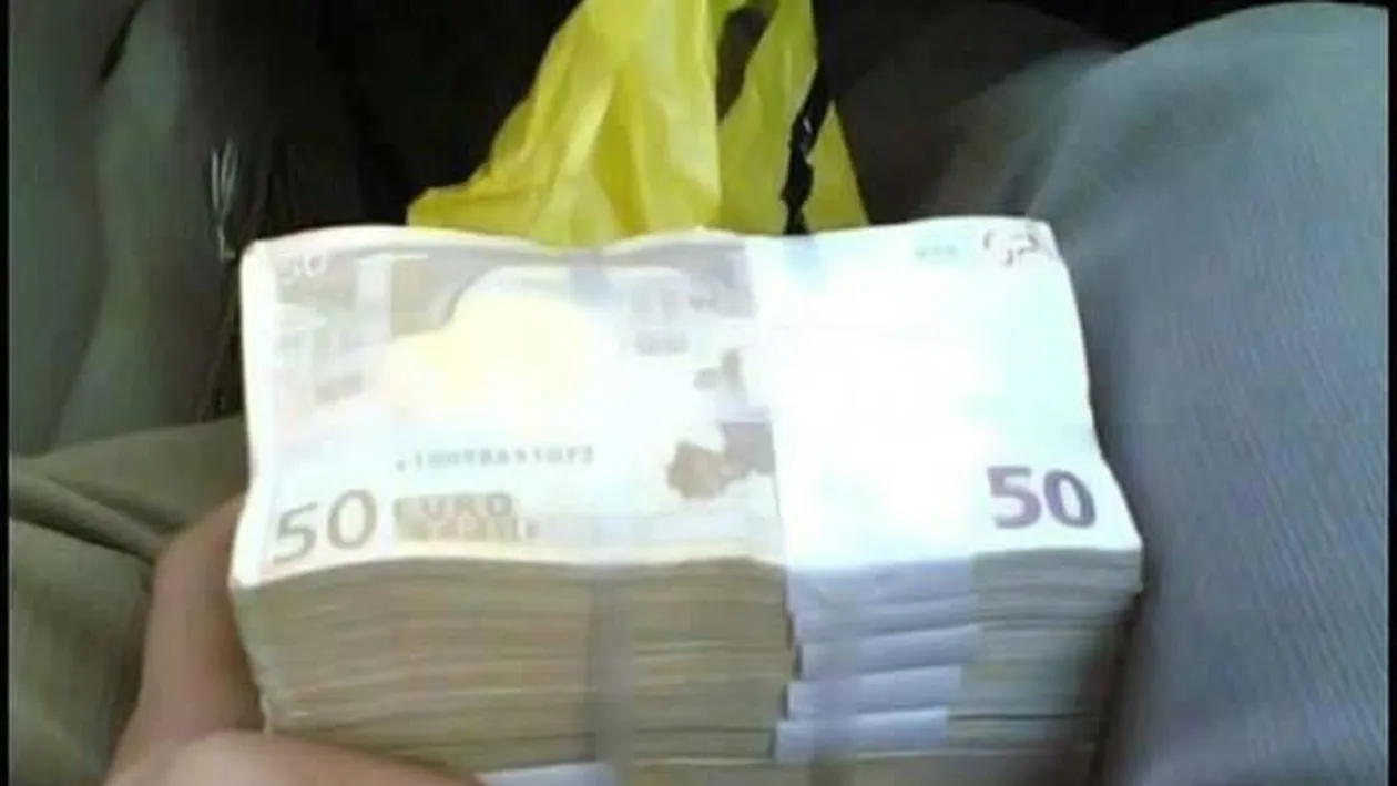 Jaf armat la o bancă din Piteşti! Casiera a fost ameninţată cu pistolul!