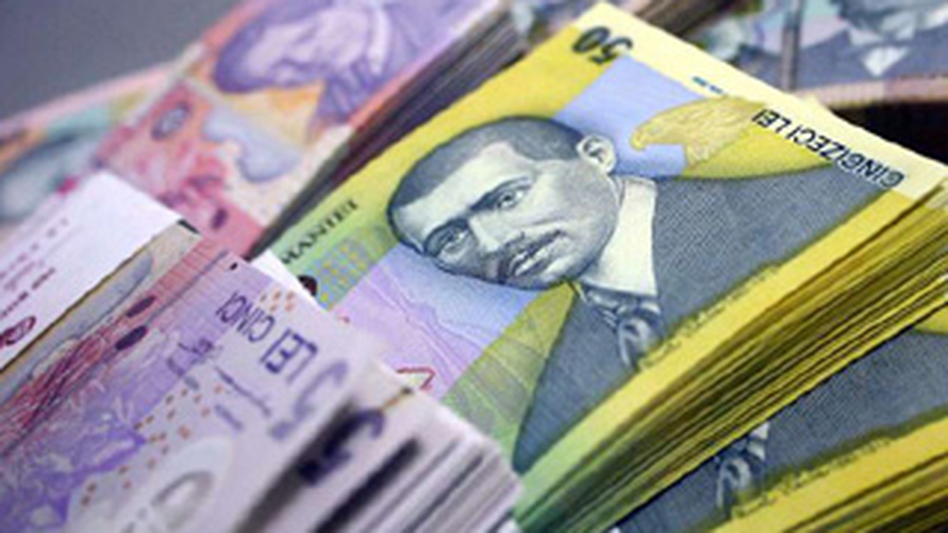 Salariul mediu a crescut in luna aprilie! Vezi cu cat a crescut castigul salarial