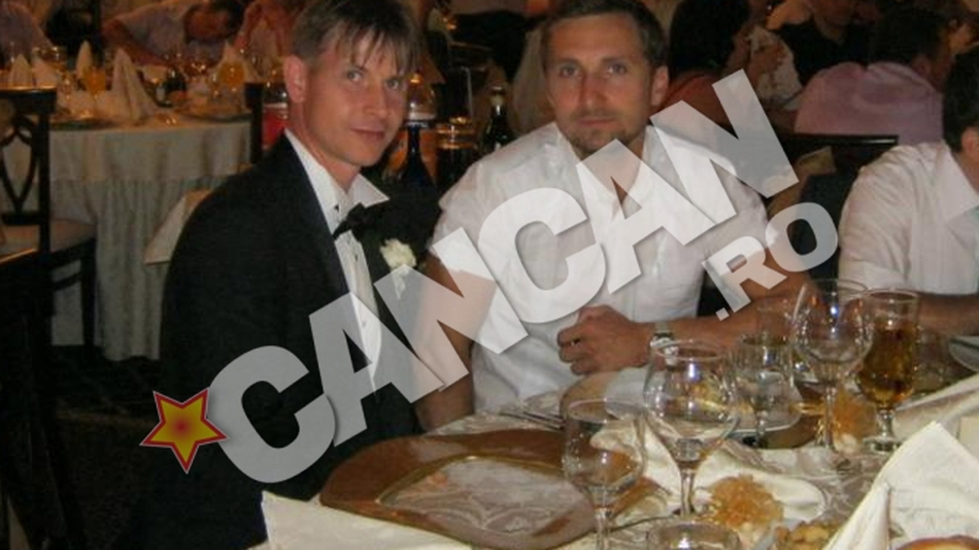Credeati ca Razvan Simion este fratele lui Dani Otil. Iata prima poza cu adevaratul sau frate! "Dorin este opusul meu! Este harnic sI priceput la toate!"