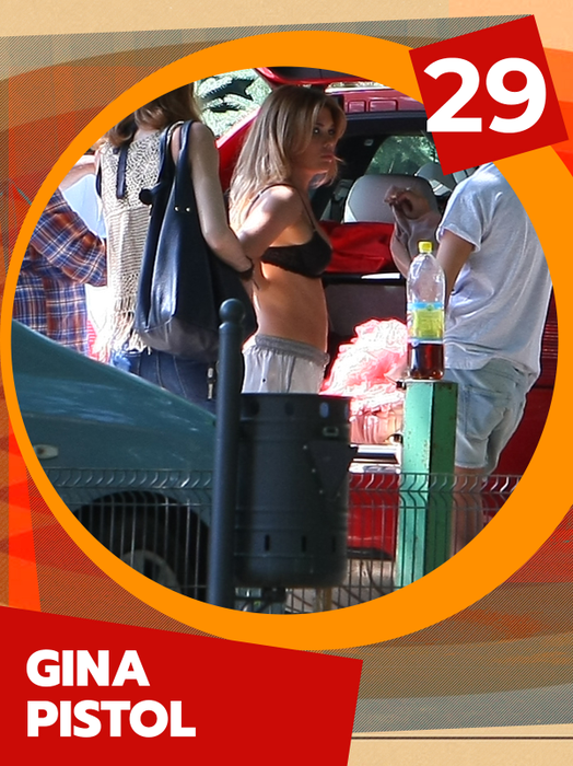 Trăiesc foarte mult timp în mașină! Top 40 dive care folosesc bolizii pe post de casă și masă! Andreea Marin, Bianca Drăgușanu și Ilinca Vandici, spectacol ambulant