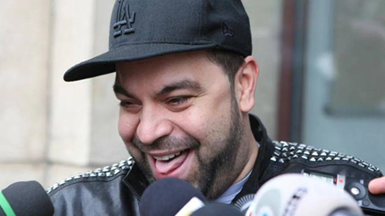 Minora lui Salam face senzatie pe net cu o fotografie! Oana, fericita in bratele lui Florin Salam: Cand un barbat intra in ...