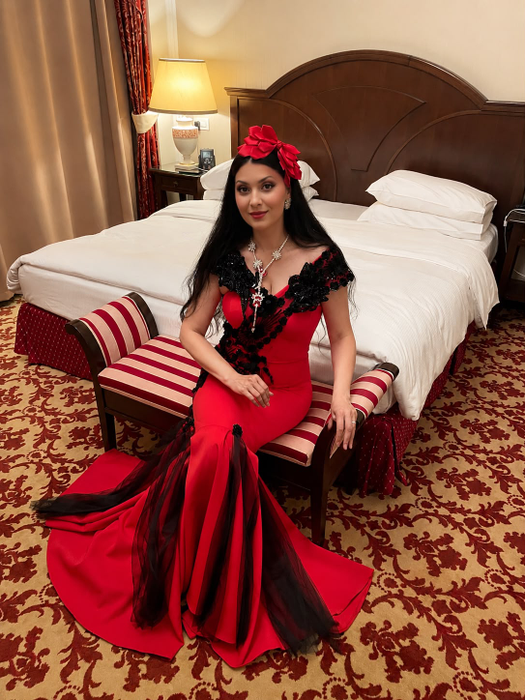 Alin Oprea, mândru de reușita soției lui. Cum și-a făcut apariția Medana la un eveniment dedicat fashion-ului