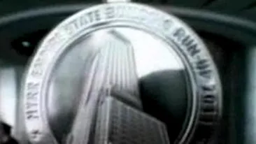 VIDEO Concurs de urcat scarile in Empire State Building! Un barbat a urcat cele 102 etaje in 10 minute!