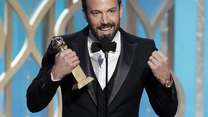 Ben Affleck şi-a dat pe spate nevasta cu discursul său de la Globurile de Aur: "Ea este motivul pentru care eu sunt aici"