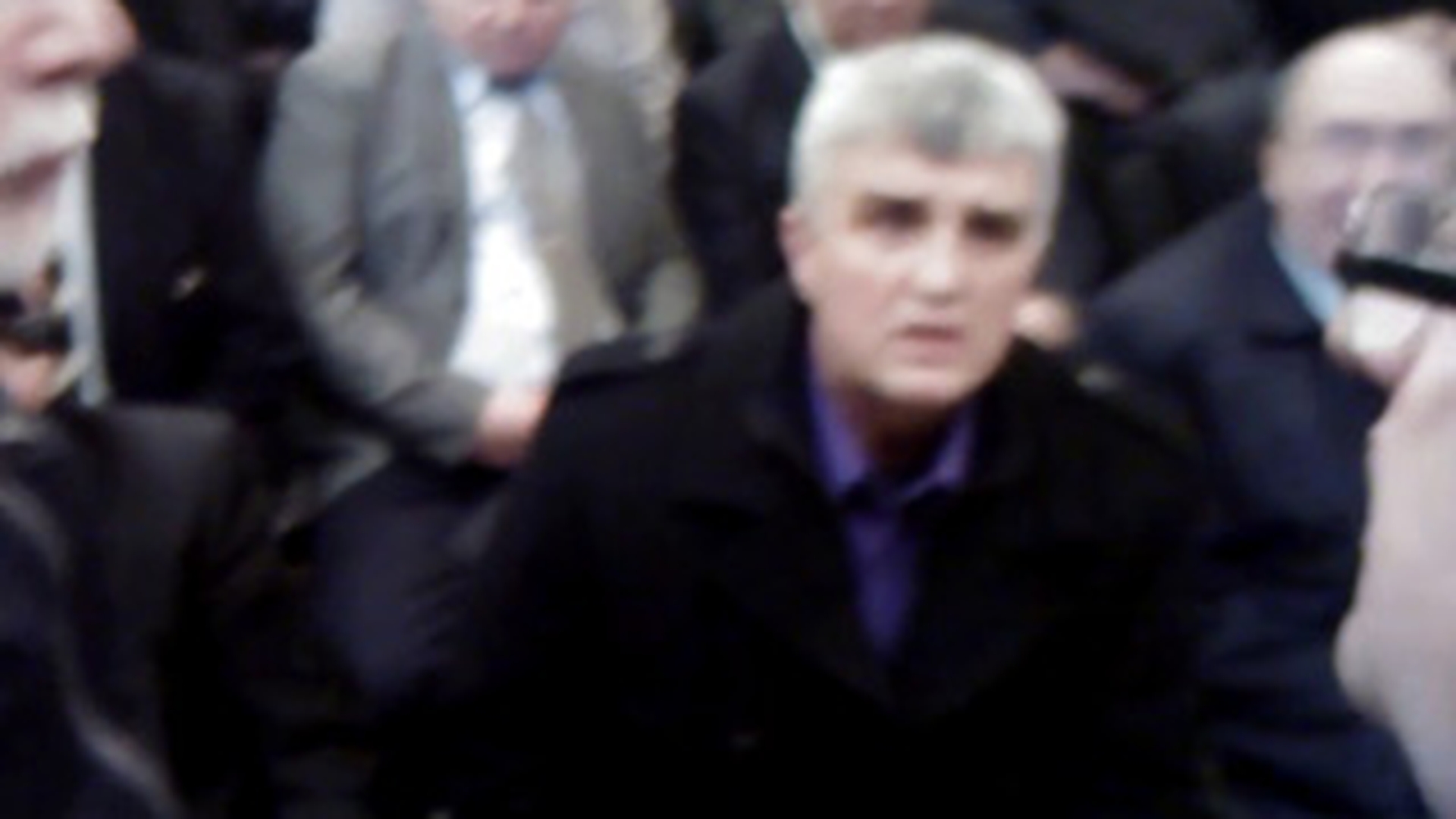 Cearta ca la usa cortului intre revolutionarii din Timisoara! Asculta ce vorbe si-au aruncat