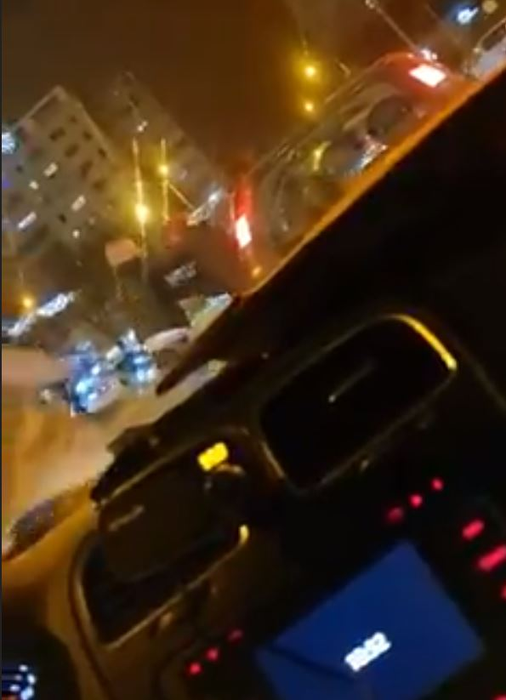Doi șoferi din Iași s-au bătut în trafic ca-n ringul de box. Imaginile violente au fost filmate de un martor | FOTO