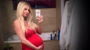 Andreea Bănică, probleme profesionale din cauza sarcinii! Ce i s-a întâmplat artistei cu câteva săptămâni înainte de a naşte