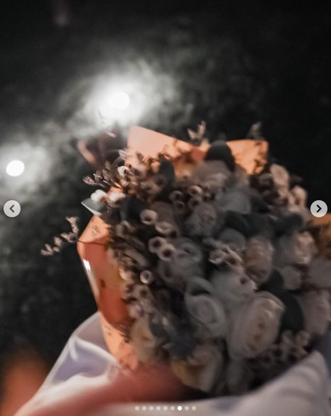 Dragostea învinge! Carmen Grebenișan a spus „DA” bărbatului pe care fanii ei îl consideră nepotrivit pentru ea. Momentul emoționant al cererii în căsătorie FOTO