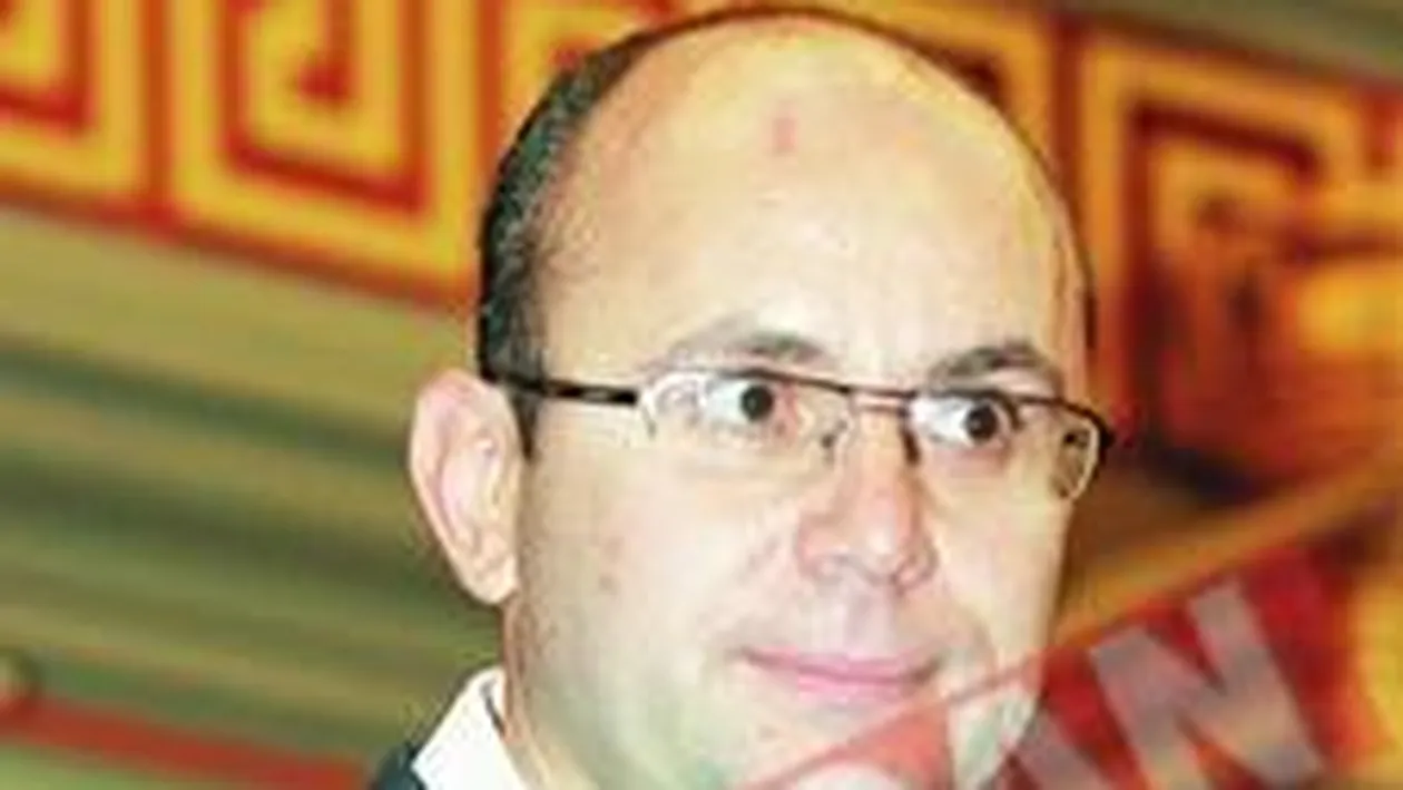 Cozmin Gusa, in razboi cu Apanova