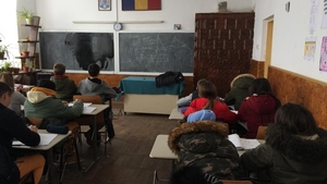 Drama copiilor din Olt care au înghețat la Alba Iulia, de Centenar. Părinții, prea săraci să le achite cazarea