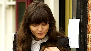 Irina Lazareanu a devenit imaginea colectiei lui Pete Doherty, fostul ei logodnic!