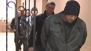Caz înfiorător de canibalism, lângă România! Un tată și fiul său au tranșat un polițist, iar ce a urmat depășește granițele unui film de groază