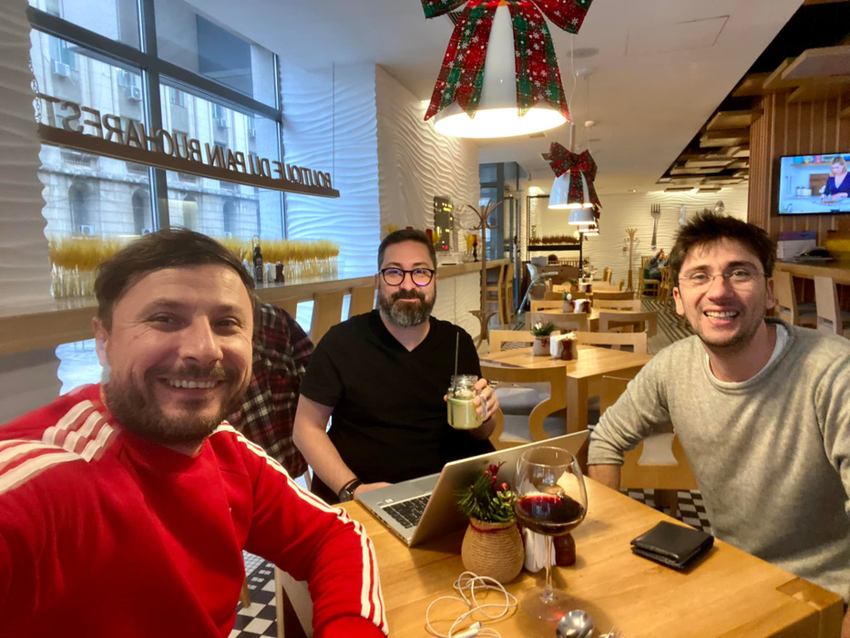 Grațian, Mihai și Cosmin, cei trei români care pleacă în Africa