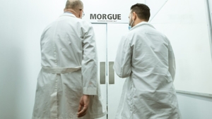 Poveste halucinantă! Un bărbat ar fi revenit la viaţă după 45 de minute: "Am stat închis într-un sac mortuar"