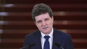 De unde provine drona prăbușită pe un bloc din Galați, de fapt. Nicușor Dan a publicat dovada!