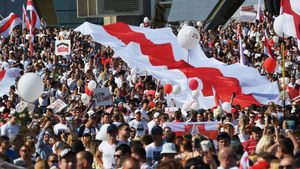 Protestele continuă în Belarus! A fost declanșată o grevă generală. Muncitorii au ieșit pe străzi, iar prezentatorii televiziunii de stat au lăsat studiourile goale