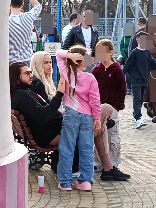 Anda Adam și soțul ei, surprinși în ipostaze cum rar mai vezi, dar… Cine le-a ”tulburat” liniștea