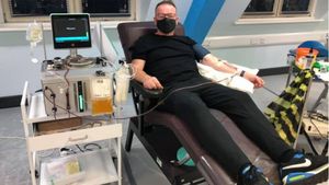 Infectat cu noul coronavirus, și-a sunat familia să-și ia rămas bun: ”Plângeam și îi imploram să nu mă lase să mor”