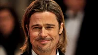 Cum a fost surprins BRAD PITT, pe străzile din New York, la 8 luni de la divorţ!