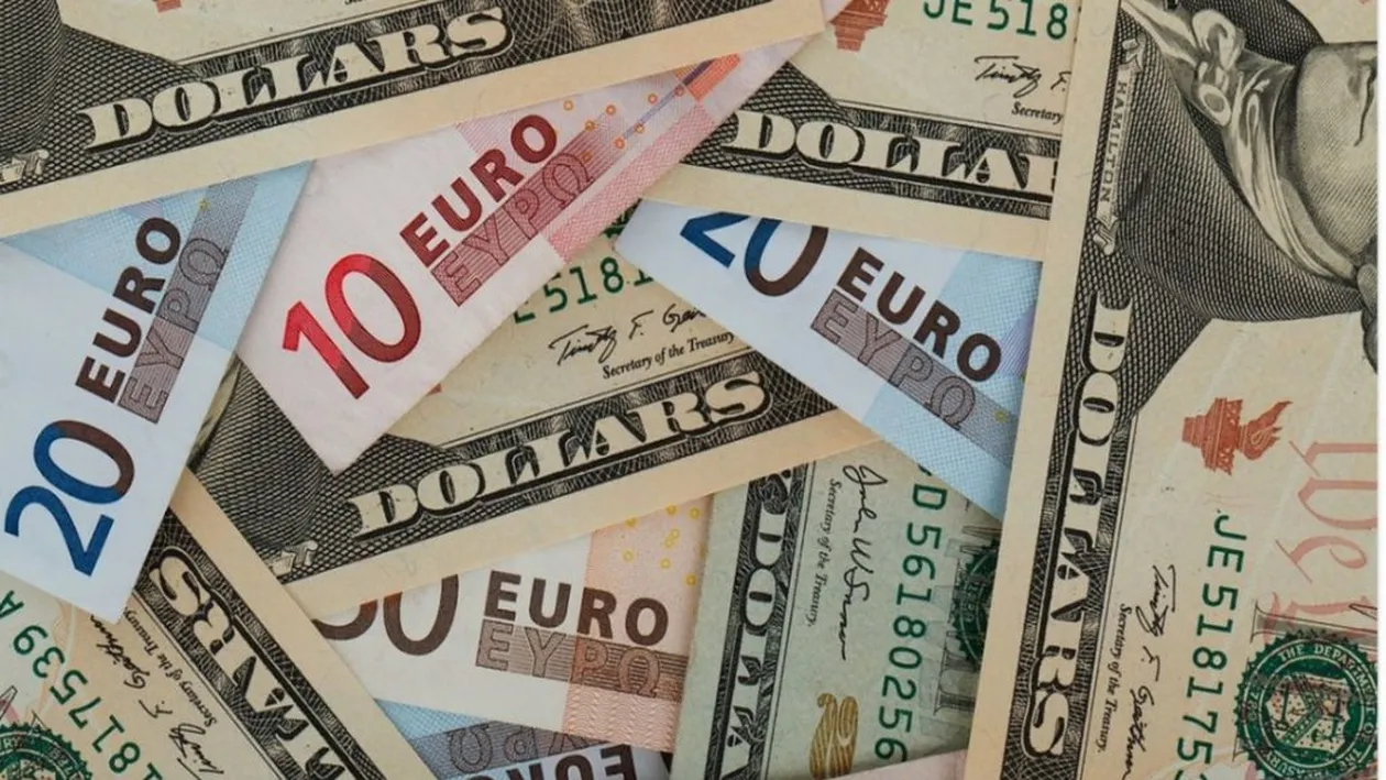 Curs valutar BNR 22 aprilie 2020. Cât costă azi 1 euro