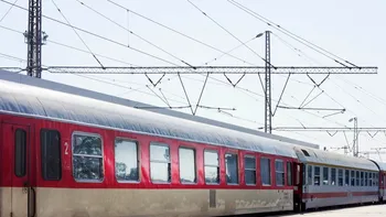 Cum arată David, copilul electrocutat pe un tren pentru un selfie, la un an și jumătate de la incident