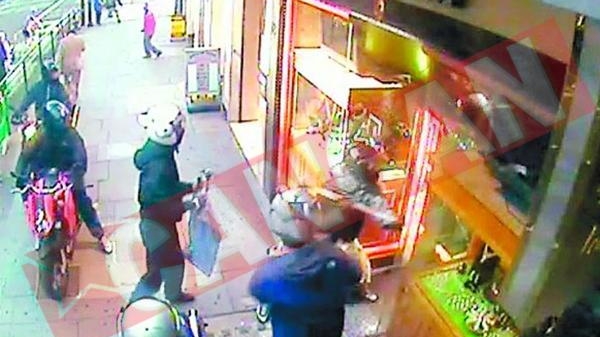 Au furat 58.974,3 Euro pe secunda