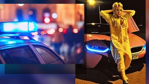 A pus la pământ cinci copaci și s-a oprit în stâlp! Clipe de coșmar pentru ”Regina Onlyfans”! I-a ieșit mașina Poliției în față și...