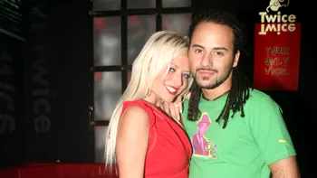 Delia & Matteo – iubirea prinsă cu capsă. Povestea unui cuplu de aur din anii în care cluburile nu dormeau niciodată