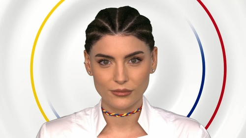 Ioana Voicu a cantat “Desteapta-te, romane” la vioara, in direct la Aleph News