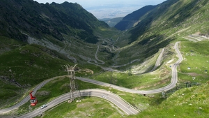 Nu le-a venit să creadă! Ce au văzut câtiva turisti in această dimineată, pe Transfăgărăsan