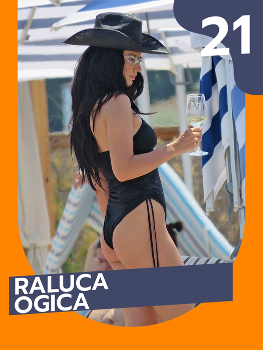 Retrospectiva verii 2025: Atenţie! Intră în acţiune TOP 25 vedete care au defilat în costume de baie! Roxana Dobre, Livia EX-Bordea sau Lora, show total pe litoral