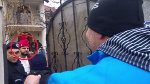 "Bombă" la DIICOT Dâmboviţa. Un fost jucător de la Chindia Târgovişte şi fiul lui Ghenosu, suspecţi într-un dosar de trafic de droguri