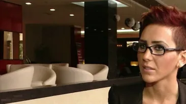 Fosta amanta a lui Guta: A dat cu Nicoleta in usa de la bucatarie. A facut praf usa!