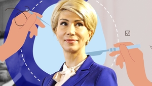 Ea este cea mai ”tunată” politiciană din România! Cum s-a transformat Raluca Turcan în ultimii 20 de ani