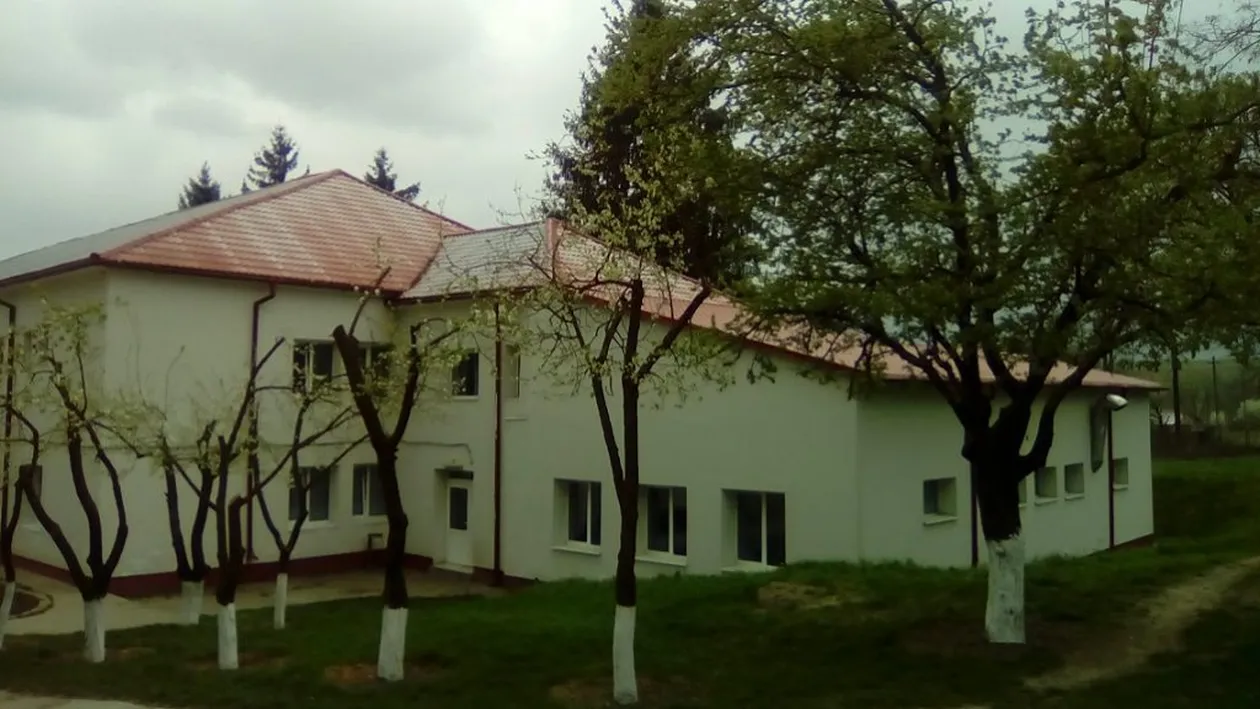 Cel mai mare focar de COVID-19 din Bacău. 94 de persoane de la un Centru de Recuperare și Reabilitare a Persoanelor cu Handicap au fost depistate cu SARS-CoV-2