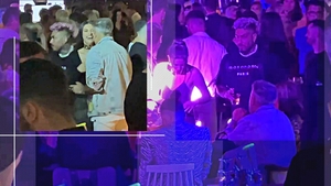 Cea mai calificată brigadă a făcut party corect până la 3 dimineața! Șampanie, trabucuri și… Antonia, Velea, Botezatu și…