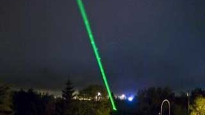 Vasele se vor putea proteja de navele piratilor somalezi cu ajutorul tunurilor cu laser orbitor!