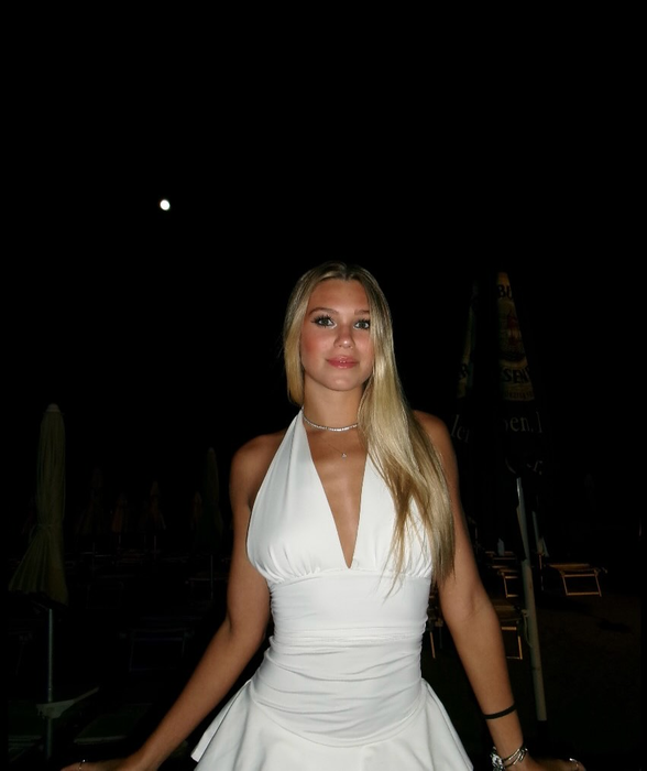 Cine este Sarah Rizea, românca de 18 ani care a câștigat Miss Italia 2026: ”A fost un vis pe care îl aveam încă de când eram mică”