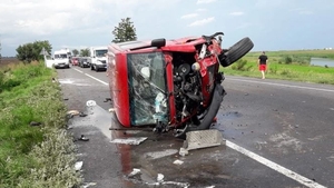 Accident teribil în Ialomița! Doi oameni au murit, patru sunt răniți FOTO