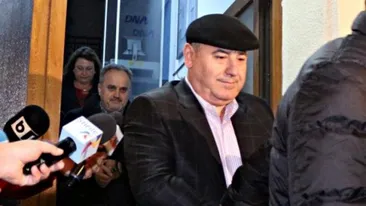 Ce face milionarul Cocoş în celula de la Jilava. Are trei colegi de cameră şi…