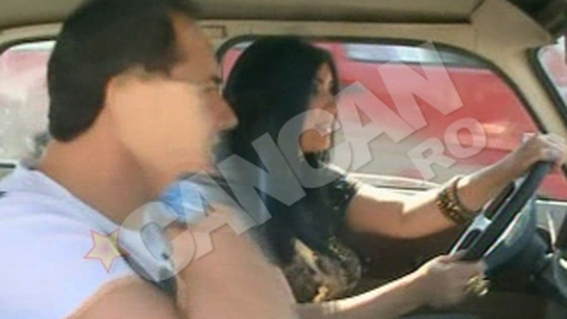 VIDEO Uite-o pe Adriana Bahmuteanu cum conduce un trabant: "M-au luat toate transpitatiile, n-am avut asa emotii in viata mea"