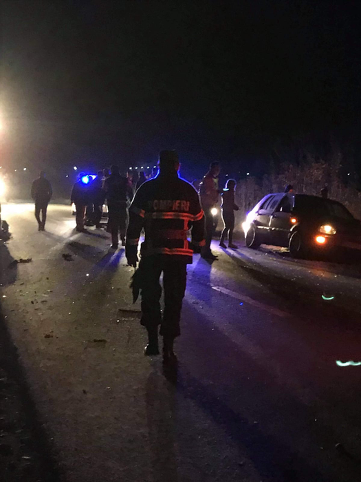 Accident cumplit în Ialomița! Un mort și 6 răniți în urma impactului dintre o mașină și o căruță