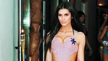 Fata care l-a innebunit pe Ballack este Miss Motors