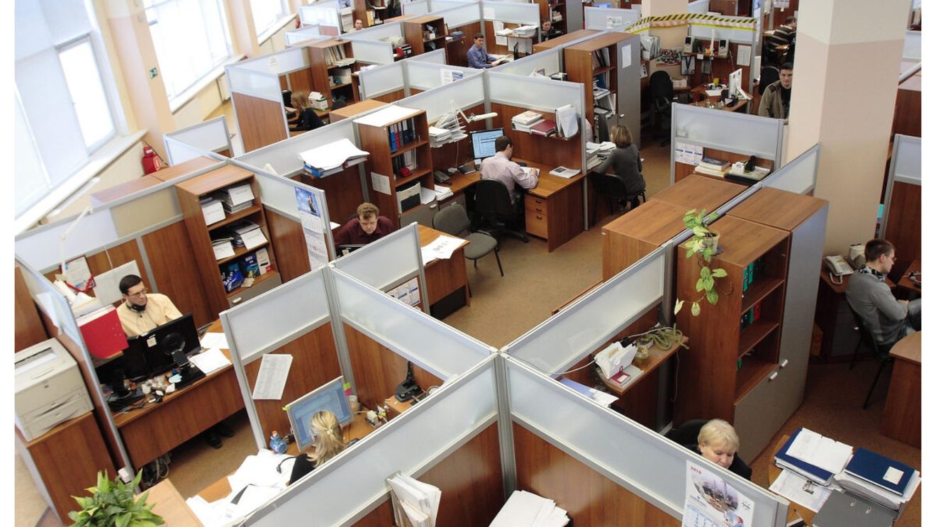 Legea se schimbă pentru un număr însemnat de români. Ce trebuie să știți